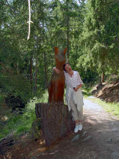 1237sculptureMonaR.jpg (2538886 octets)