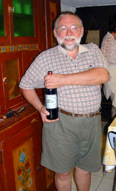 1265 Alain et sa bouteille de Chteau Margaux